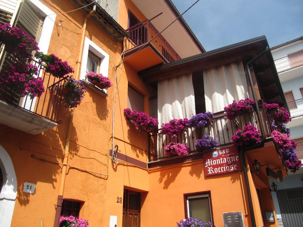 Bed and Breakfast Montagne Rocciose Frascineto Exterior foto