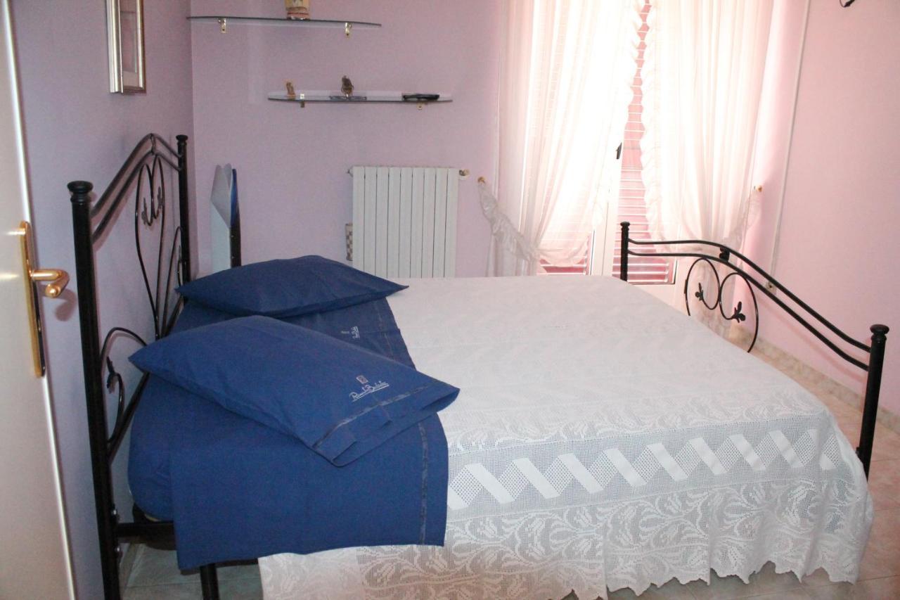 Bed and Breakfast Montagne Rocciose Frascineto Exterior foto